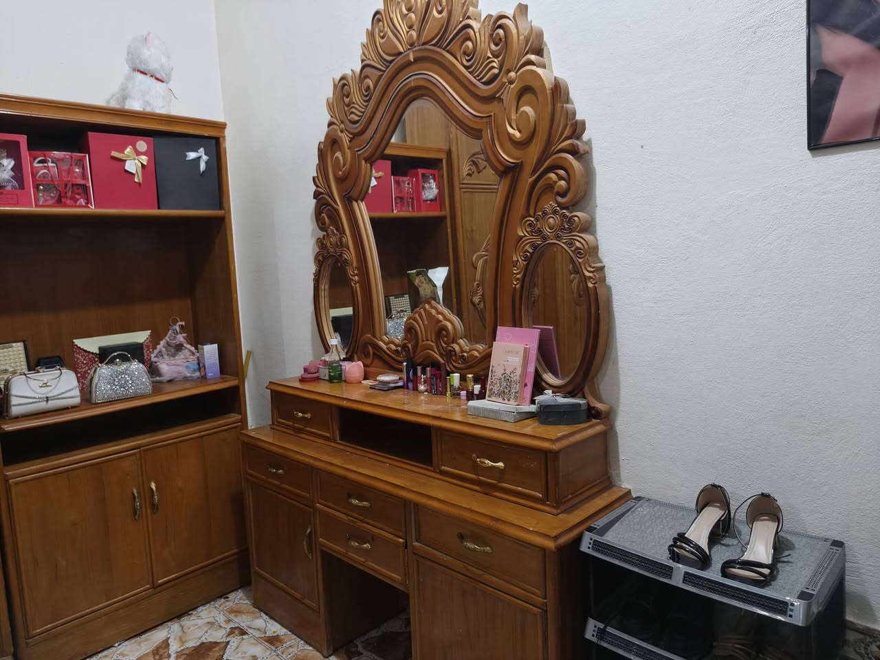 سلام عليكم  اخوان  غرفه نوم عراقي نضافه فول سعر مليون و100وبيه مجال العنوان الرمانه


**إذا كنت صاحب هذا الإعلان وتريد حذفه لأي سبب، رجاءا أرسل رسالة إلى الدعم الفني**