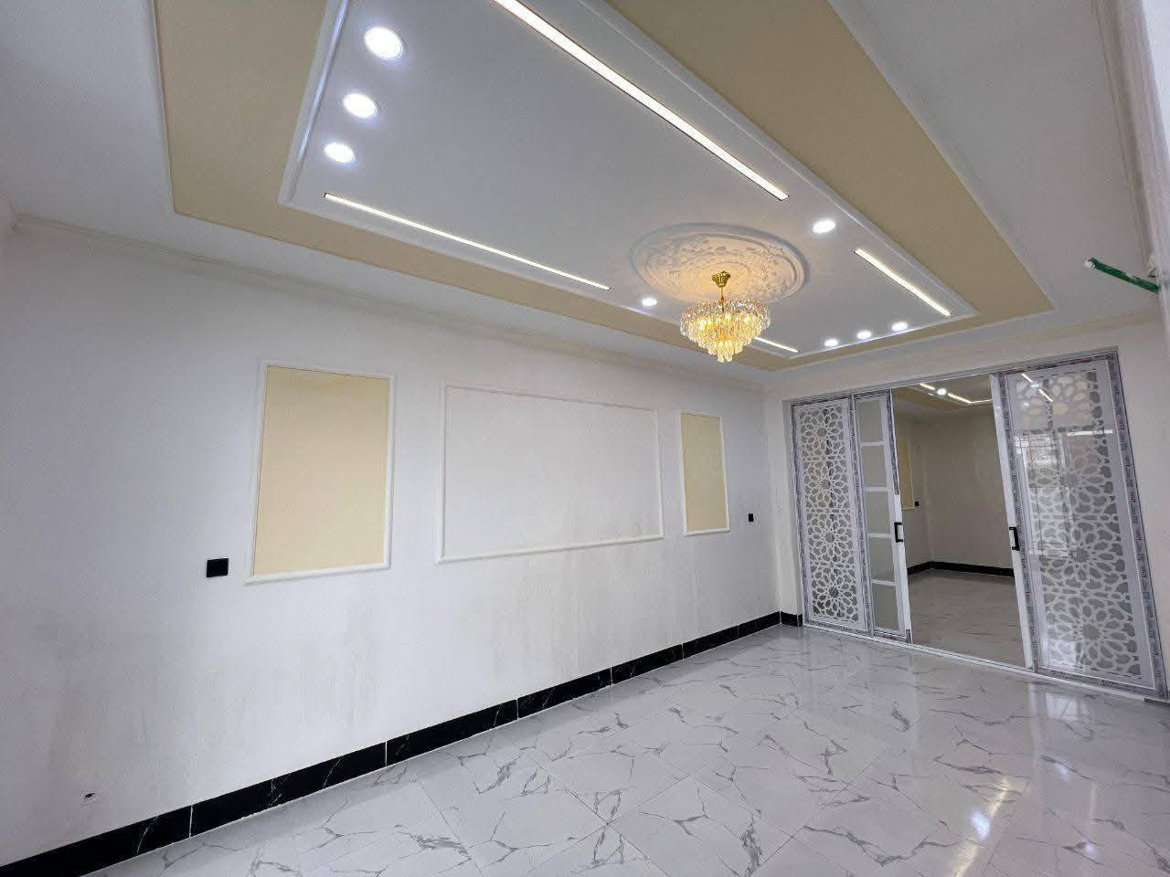 #دارللبيع حي فرمانبران مقابل حديقه 

#المساحة  125 متر  فلات  مقابل حديقه 

#يتكون من ٤ غرف و ٢هول و استقبال   ٢مطبخ و ٤صحيات 

#طابو  يسجل مباشر باسم كل عراقي 

#السعر ١٠ دفتر و ٢٠ ورقه و مجال 

#للاستفسار https://t.me/aqaratalshmal
***********
***********
