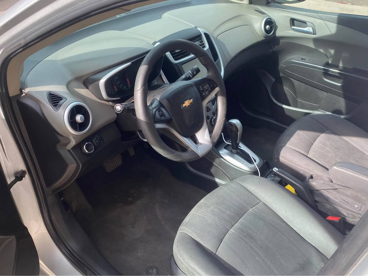 شوفلەت سونیک دوو پارجەی بویاخە بەبێ ژورێ بەبێ ئرباگ گێر مەکینە کارەبای بەشەرت رەقەمو سەنەوی نوێیە تا ٢٠٣٠ فول موئەسافاتیشە موئەسەفات خەلیجیە*********** أربيل, العراق
