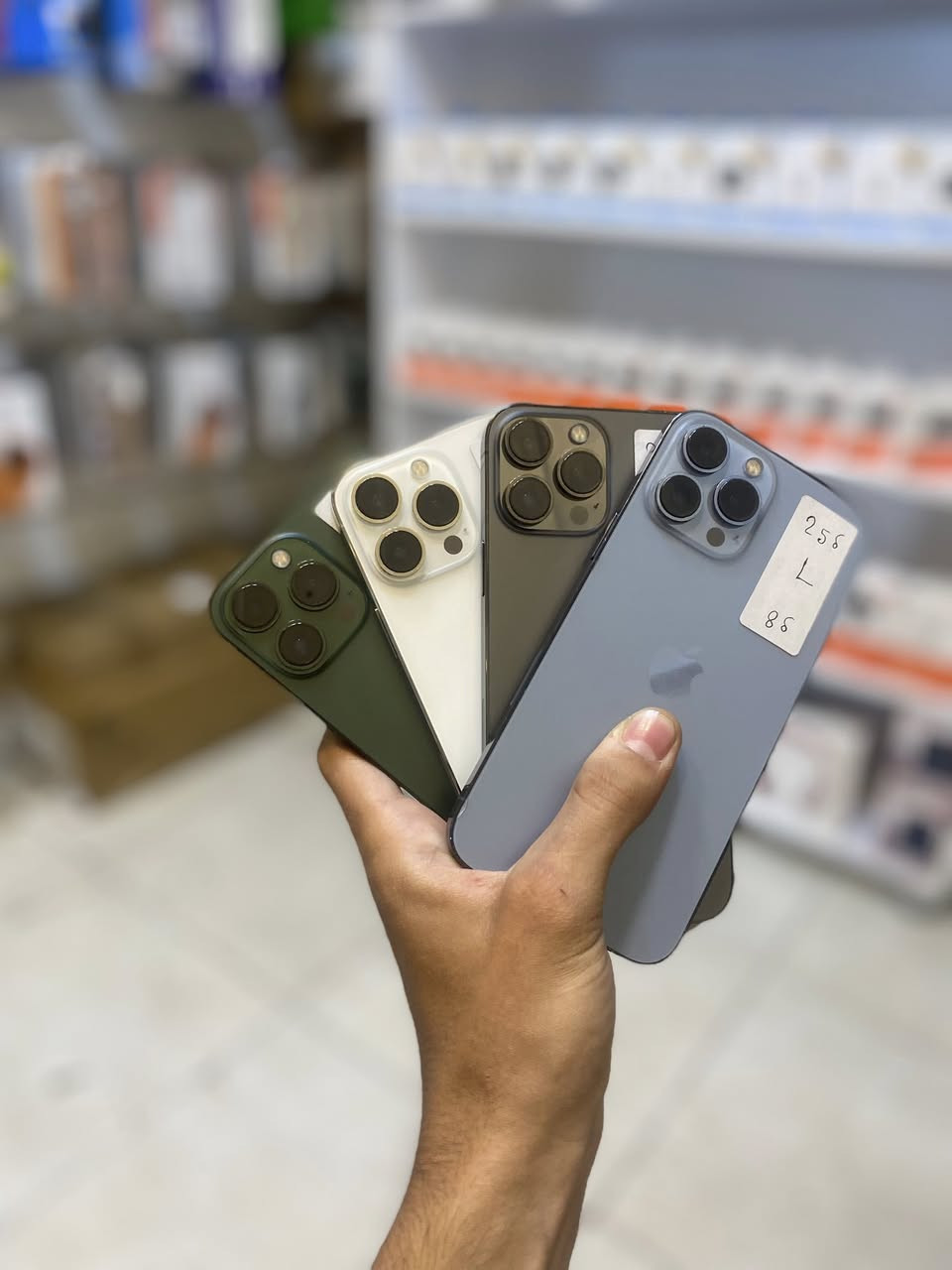 13بروماكس ذاكره 256 بطاريه 85 الى 92 اجهزه كفاله وتربروف (اشعار قطعه اصليه من ابل). كامل ملحقات مع ضمان عنوان المحل بغداد رحمانيه الجعيفر سعر القطعه (635) قفل سعر ثابت. للتواصل علرقم ***********
