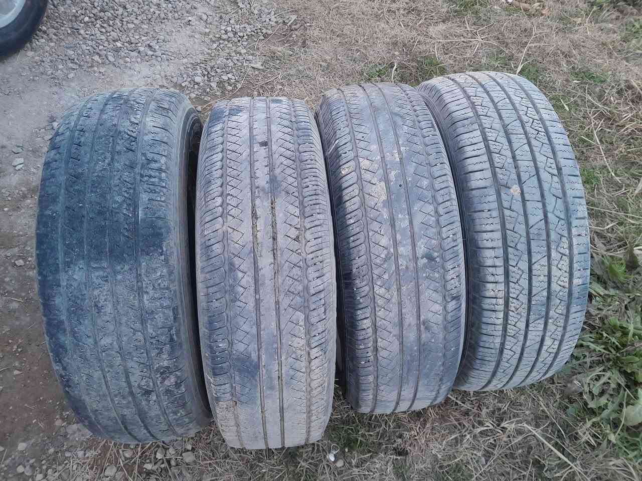 تخم تايرات ١٥ منغولي
مستخدمات ٦ أشهر الله شاهد 
اكو تاير بي ثلاث ركع والباقي على ٢ ركعه 
عنوان ديالى تقاطع القدس   ***********
