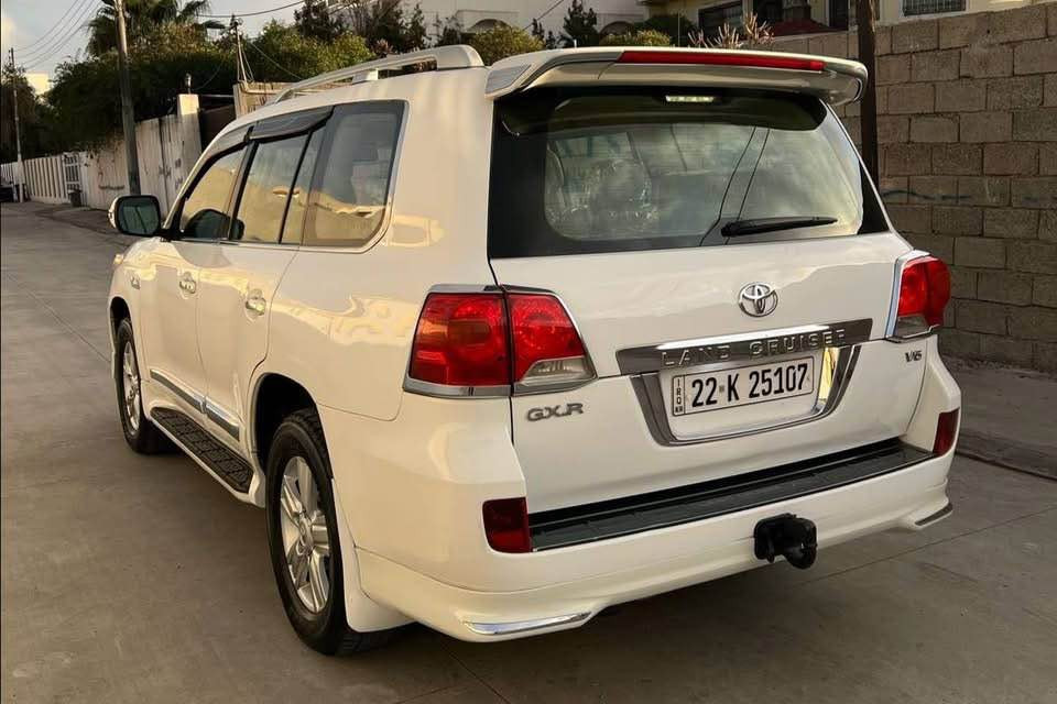 تۆیتا لان کرۆزە ر مۆدیل ٢٠٠٨GXRفول سە نە ویی تازە یە بە ناویی خۆمانە وە گیرمە کینە بە شە رت ئە کسل بە شە رت چوارتایی تازە لە ژیرە سە یارە کە بی مە سرە فە بی کیشە یە جوانە  کامل ناویی دە ریی کراوە تە چواردە کارتی بە نزینی لە گە لە السليمانية, العراق


**إذا كنت صاحب هذا الإعلان وتريد حذفه لأي سبب، رجاءا أرسل رسالة إلى الدعم الفني**