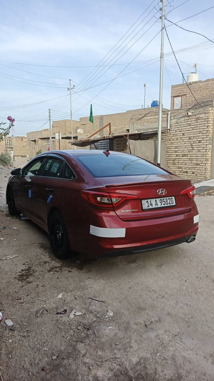 السلام عليكم سوناته مديل 2015 سياره حلوه وجديده كفاله عامه من عده لبارد بداير مال جاملغ ولباب اثر تحميل وضربته كلش بصيطه مكينه على بلاد لا معلايه ولا ملعوب بيه كير حداده تبريد تاير كامله منضومه زنون كامله للاخير ما تصرف عليه ربع بسمي ماشيه 114 سعره 125 وبيه مجال  ***********
