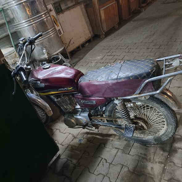 إيراني تايكر ٤كير مكينه كايمه بس تمشي كهربائيات شغاله كامت قبل كميوم كامت مكان بغداد الدوره ٢٠٠وبيهه مجال رقم الهاتف ***********
