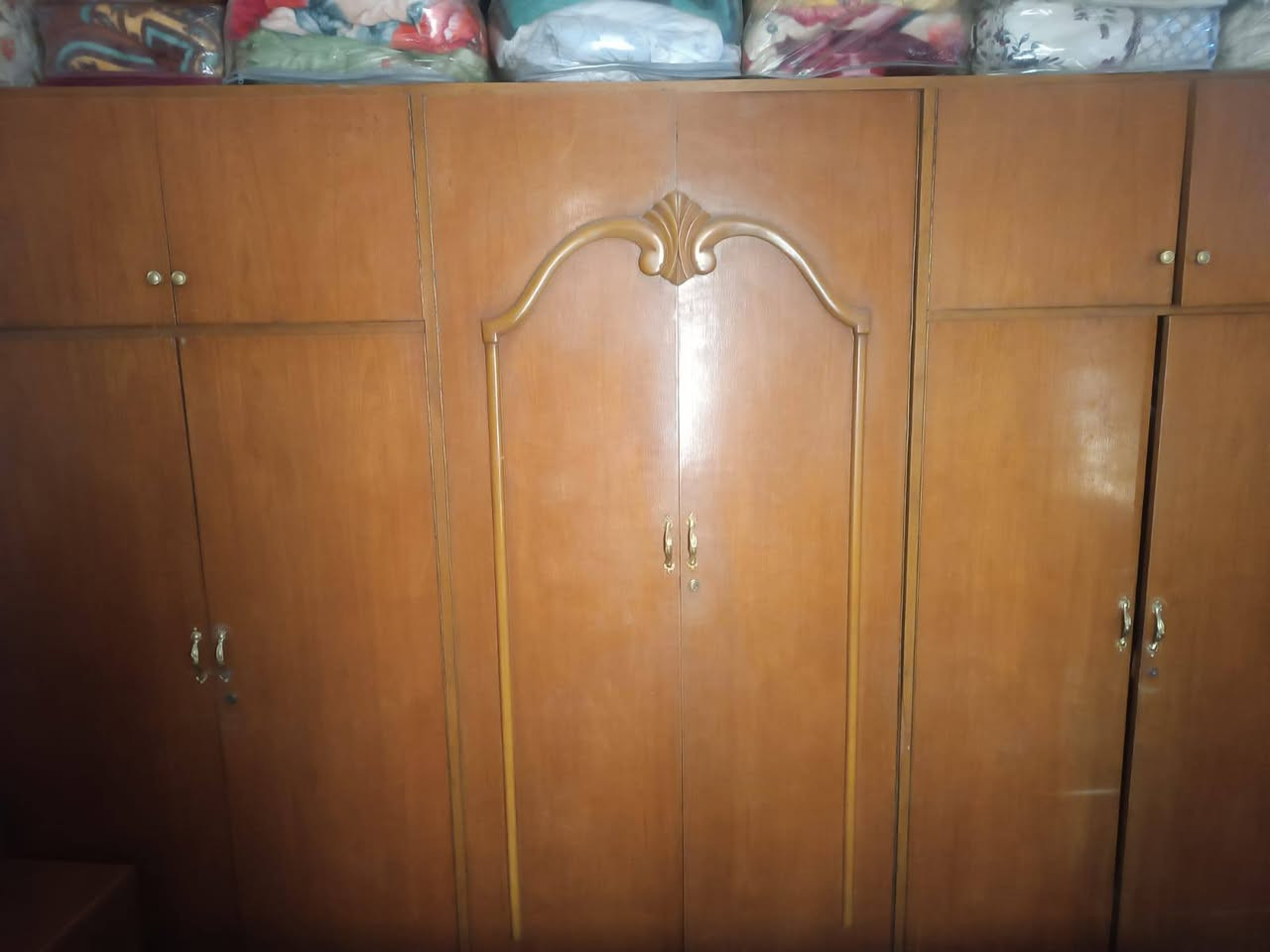 سلام عليكم غراض بيت نضيفات لبيع امكانه البلديات هاذ رقم ***********خاض ماكو مكلف بل نشر
