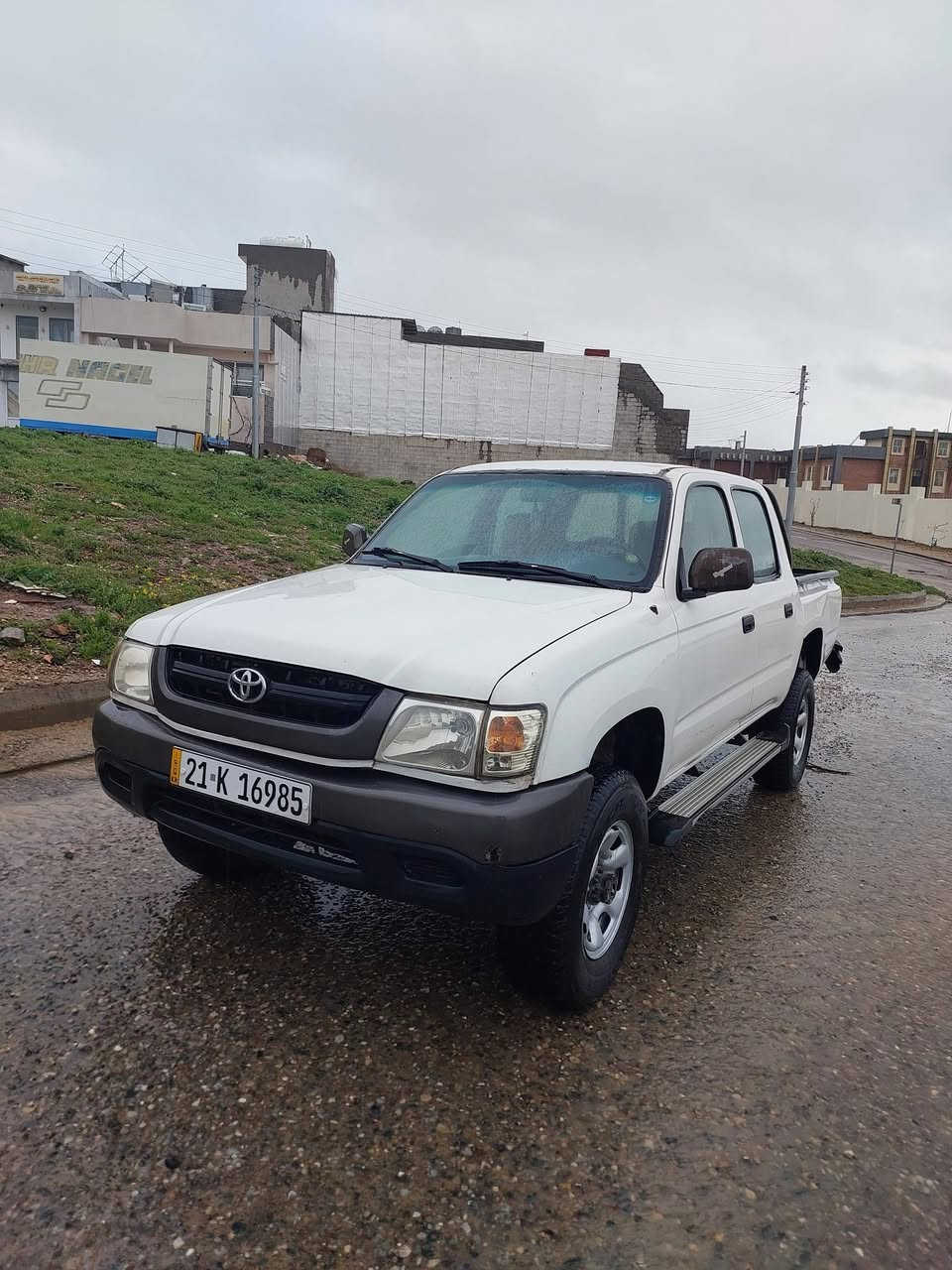 پیکاب هایلۆکس 2001مالیزی ڕەقەم سلێمانی سەنەوتازەیە2030 سەیارەکە نمونەیە لەجوانیەسعری 87گەڵا ژمارەی خاوەنی 
0771 989 39 74    سەیارەکە گازە
