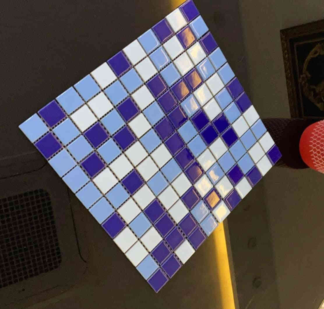 الموزائيك الكريستال الزجاجي والبورسلاين الخاص بالمسابح والنافورات ضد البكتريا وضد التأكسد . نسبة نفاذ الماء صفر . ضمان نجاح الفحص المختبري . اسباني المنشأ . عنوان / بغداد القادسيه مقابل جامع ام الطبول/  اربيل شارع 40 قرب مصرف جيهان يتوفر توصيل جميع المحافضات *********** / 17 الف دينار فقط / مضيء 21 الف دينار فقط / العرض لفتره محدوده
