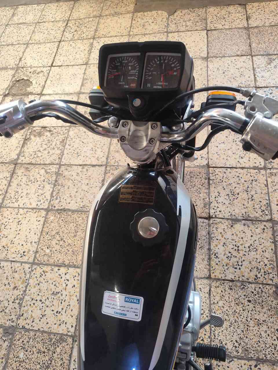 دراجه نامه مديل 26 اوراق سكنر للبيع
الدراجه جديده معنه الكلمه كله شغلله من الطول لطول 
لايت زنون عالي ناصي اشاير هورن عداد سرعه كله شغال 
تاخذه من البيت شرط وترايك وين ما تريد  اطلع وخادم 
السعر 750 مكاني بصرة حيانيه ***********
