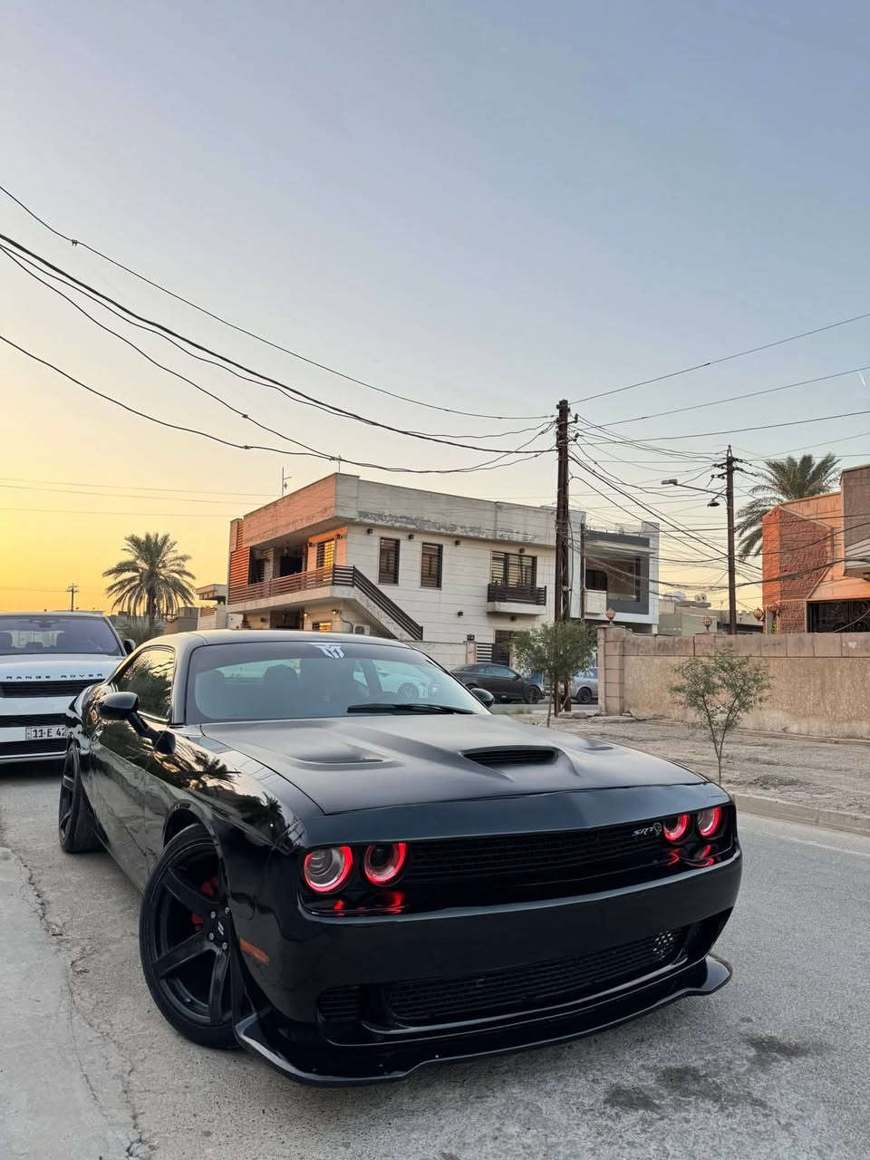 مكينه كير تبريد ثلج مكفوله صبغ جاملغات اماميه وجاملغ خلفي جهة سايق وبنيد محدث SRT ويل نجمه خسفه قويه سياره اي نقص مابيها سعر 165وبيها مجال
***********
