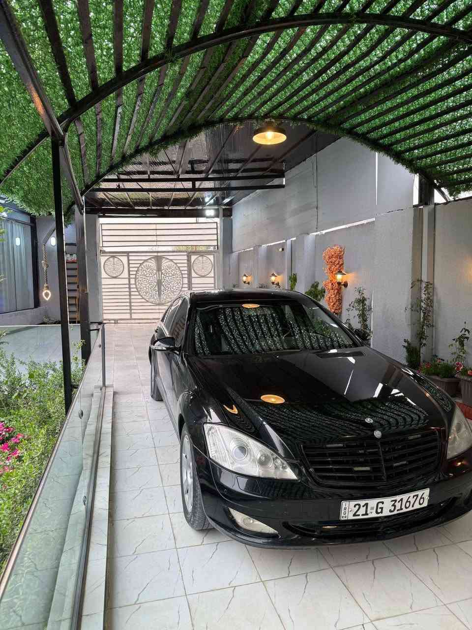 سلام عليكم مارسدس مديل
2006 سياره جاهزه من كلشي مكينه 8 سلندر
S 500 
رقم شمالي بيه 3 قطع صبغ جاملغ امامي وجاملغ خلفي والباب ملاون ويا
سعر 155 $ وبيه مجال 
*********** 
***********
