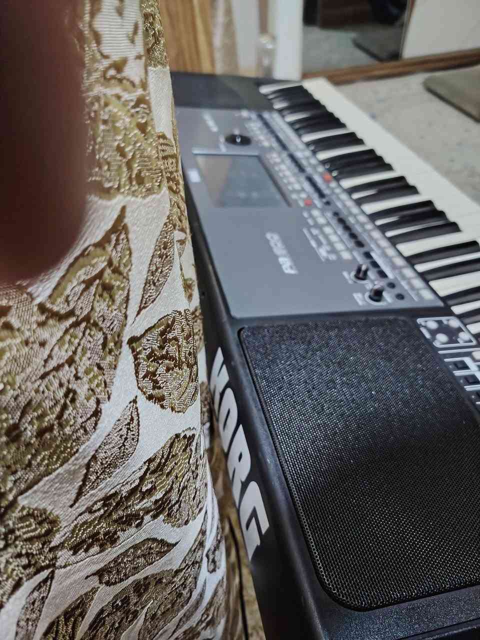 للبيع كورج 600
السعر 450 دولار قفل بدون معاملة 

رقم ***********
