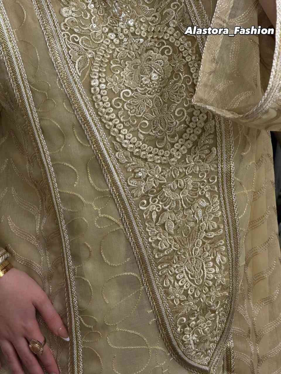 السلام عليكم
عندي هاي الكلبية اخذتها وطلعت جبيرة 
قياسها اكسين لارج تلبس وزن  ٨٥-١٠٠ كيلو
اخذتها ب٦٥ 
اريدها ب٥٠  
مكاني الديوانية العروبة


**إذا كنت صاحب هذا الإعلان وتريد حذفه لأي سبب، رجاءا أرسل رسالة إلى الدعم الفني**