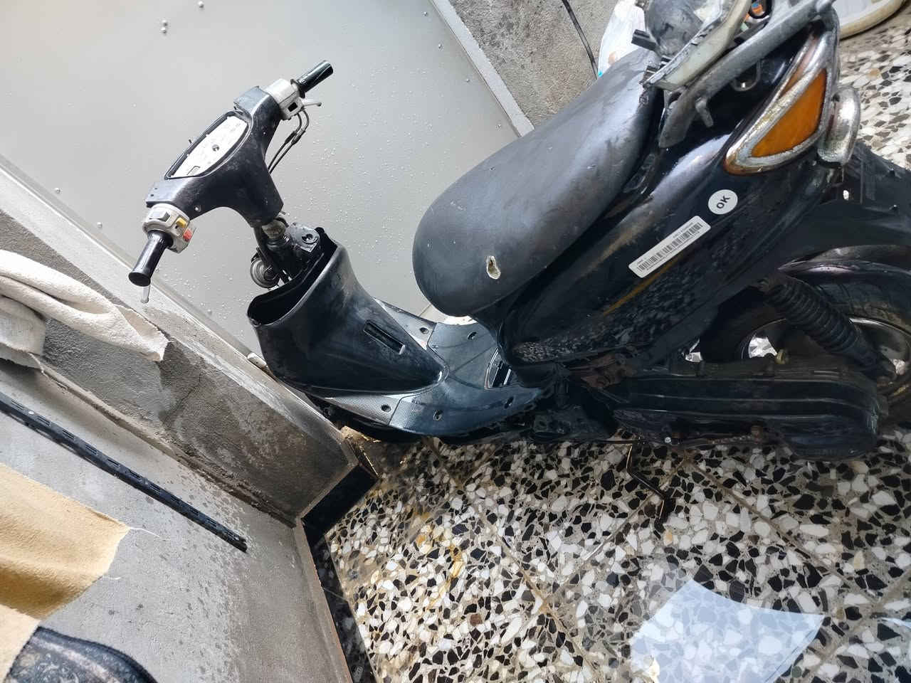 سلام عليكم دراجه للبيع حصفوريه شغاله السعر 75 للاستفسار ***********
