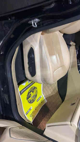 جيب شيروكي لمتد موديل ٢٠٢٢ خليجي وكالة هارلم ماشية ٤٤ الف كيلو مكفولة فول مواصفات 
بانوراما
كشن كهرباء وخزن 
تدفئة وتبريد كشنات
رادار امامي 
نقطة عمية 
حساسات 
السيارة فوووول بعدهة بالضمان
السعر ٤٣ الف دولار وبيهة مجال
للاستفسار  *********** بغداد
