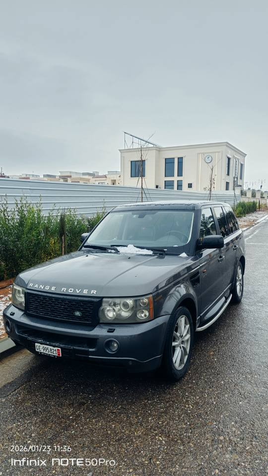 ڕنج ڕۆڤر 
فول مواسفات 
تنها بسمەو سلایت نیە
سیارەکە ئەوڕوپیە 
بێ بۆیاخ بێ دعم و لێدران 
گێرو مکینە ی بەشەرت
مکینە گاز
لەهەولێرە
***********
92 مجال أربيل, العراق
