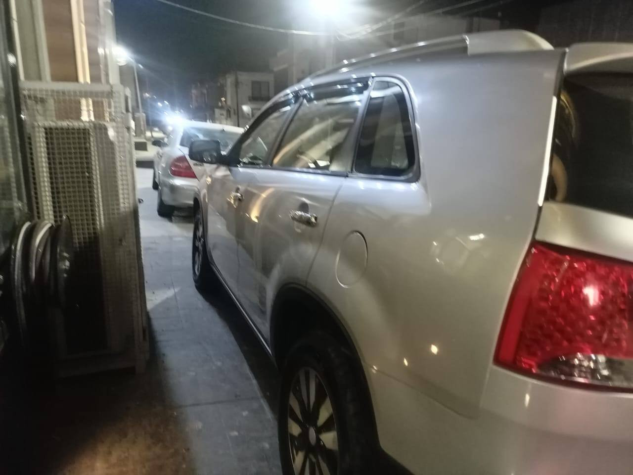 السلام عليكم للبيع سورنتو ٢٠١٢ رقم اربيل بيها تعديل بارد ٣ مكانات اي استفسار الاتصال ع رقم اني مكلف بل نشرر*********** مكان السياره موصل موصل, نينوى
