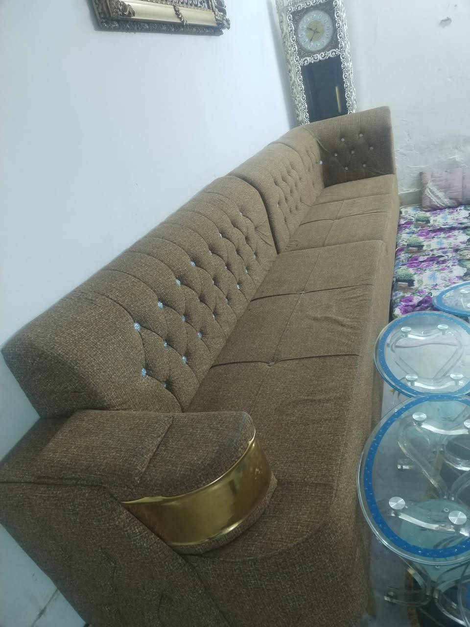 سلام عليكم ديوان اخو الجديد للبيع ***********
