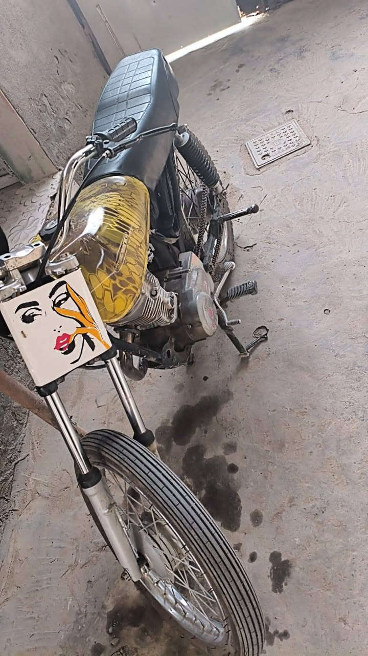 سلام عليكم دراجه نامه للبيع دراجه نضيفه ما نقصه شي بس مجرد مكينه جارده مكينه ناعمه لا صوت ولا تبخير مكان دراجه ناصريه مركز سديناويه سعر 350وبيه مجال لشراي ***********
