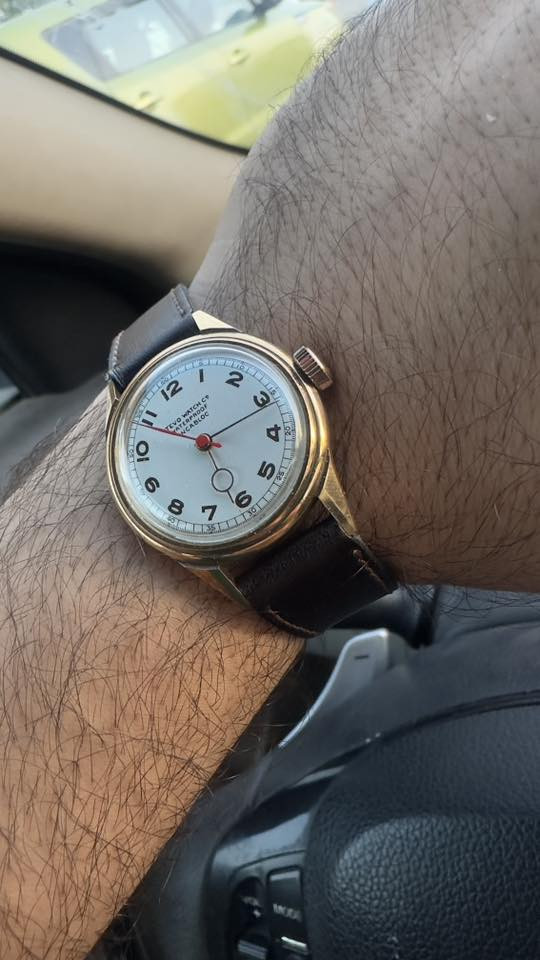 TEVO Watch Co. Incabl ساعة ✨
سنة الصنع..الاربعينات الى الخمسينات..سويسري
ساعة كلاسك .. تعبئة يدوية 
نظام 3 عقارب -Lollipop Han
المهتمين من اصحاب( الاختصاص ) للتقيم والبيع
واتساب ***********
