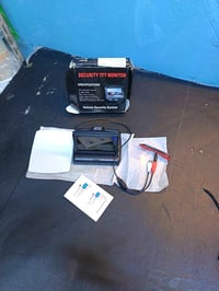 شاشة سيارة • للبيع • على الأول