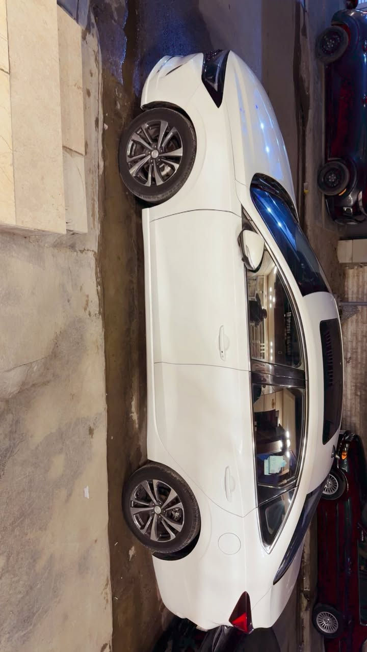 السلام عليكم جانجان ايدو بلاص اس فول 1/1 اربع كامرات بصمه بانوراما جديده السياره وكامله بدون نقص موديل 23 مكاني بغداد سعر 109 $

السياره حره 
***********
