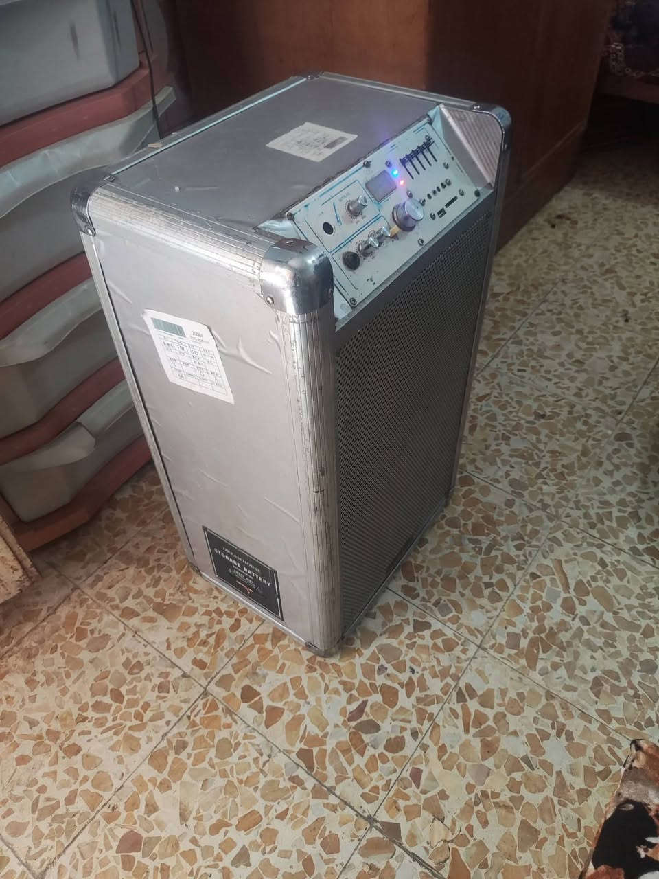 سماعات حجم كبير لسود ب125 شرط لشغل ولرصاصي بلادي ما داخل تصليح شرط لشغل لسعر ب100 قفل مكاني امن داخلي كربلاء اتصل ***********
