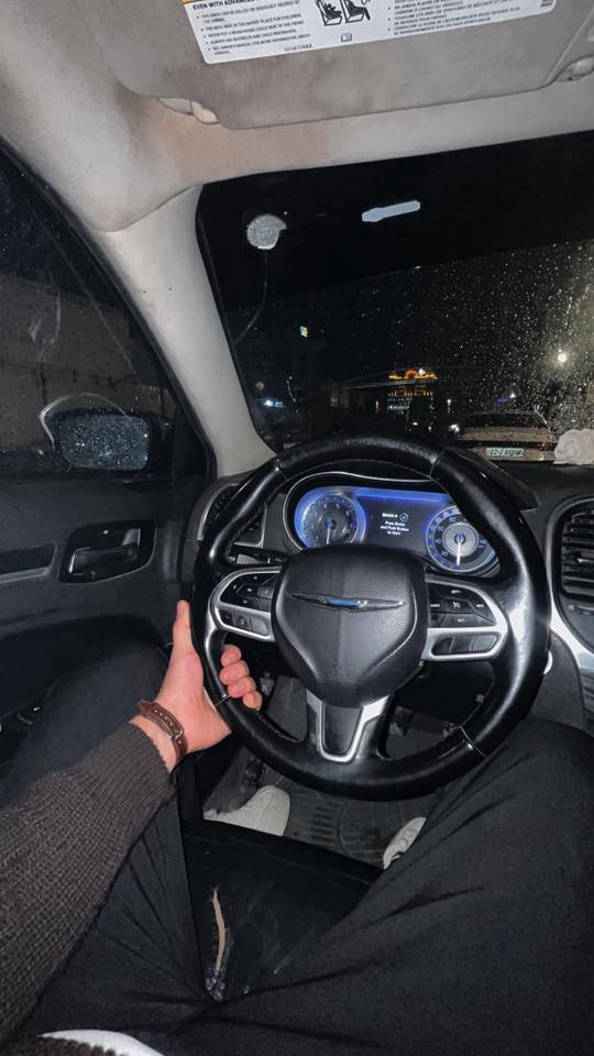 سلام عليكم اوباما مديل 17
ادوات ادوات متومه شمالي كامله 
كصه تكم مكينه كير كفاله 
سياره نضيفه وحلوه 
بيها طخه بل بابين العبري 
سعر 70 وبيها مجال +مراوس باصولي 
رقم ***********
