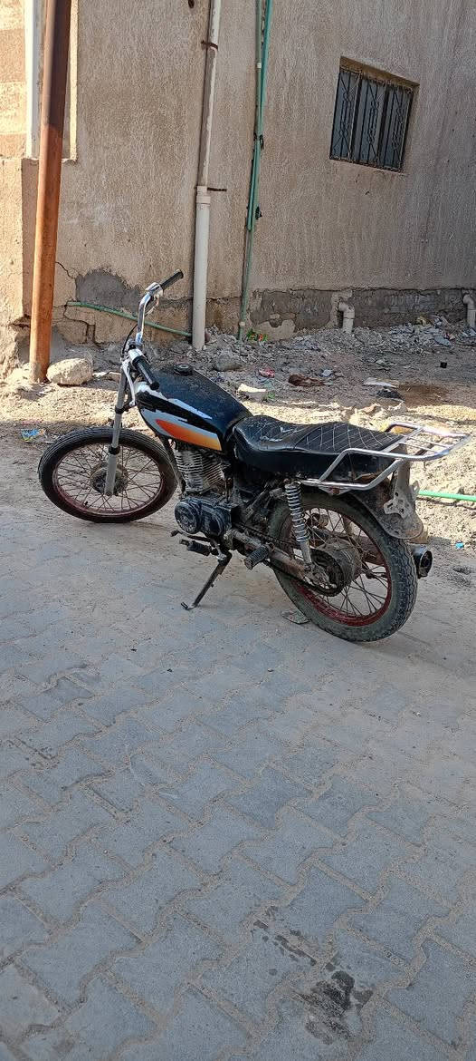 دراجه ايراني الدراجه مال شغل  الدراجه كلك مكفوله مكينه حلوه المكان بصره تنومه السعر 175 الشراي يجي خاص ***********
