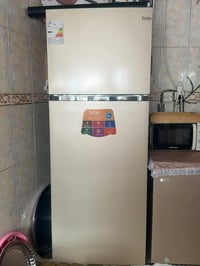 ثلاجة ومجمدة • استخدام شهرين • ٢٨/١٦