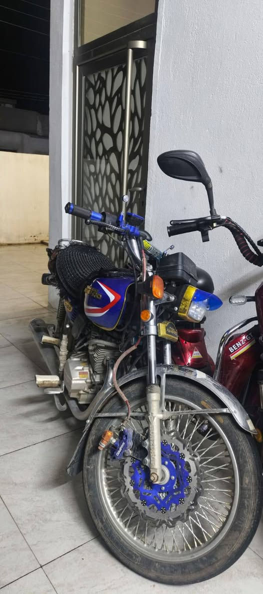 سلام عليكم
دراجه نامي برو موديل 2026 محرك150 
قبل شهر مطلعه من الوكيل دراجه 
جديده وممتعوبه 
سعره 780 وبي مجال عنوان خانقين 
رقم ***********
