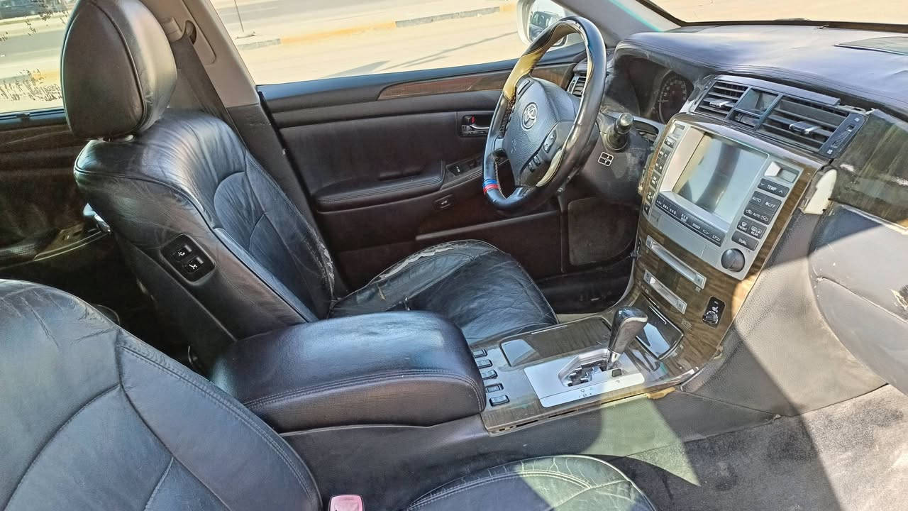 السلام عليكم ورحمه الله وبركاته 
اخوتي العزاز ماجستا 2007 فول للاخير كصتها جنطه للمراوس بشاهينه او ملكه كفاله


**إذا كنت صاحب هذا الإعلان وتريد حذفه لأي سبب، رجاءا أرسل رسالة إلى الدعم الفني**