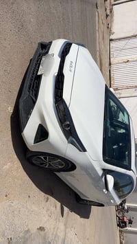 كيا سيراتو موديل 24 السعر 185  ماشية 72 للاتصال 07725434800