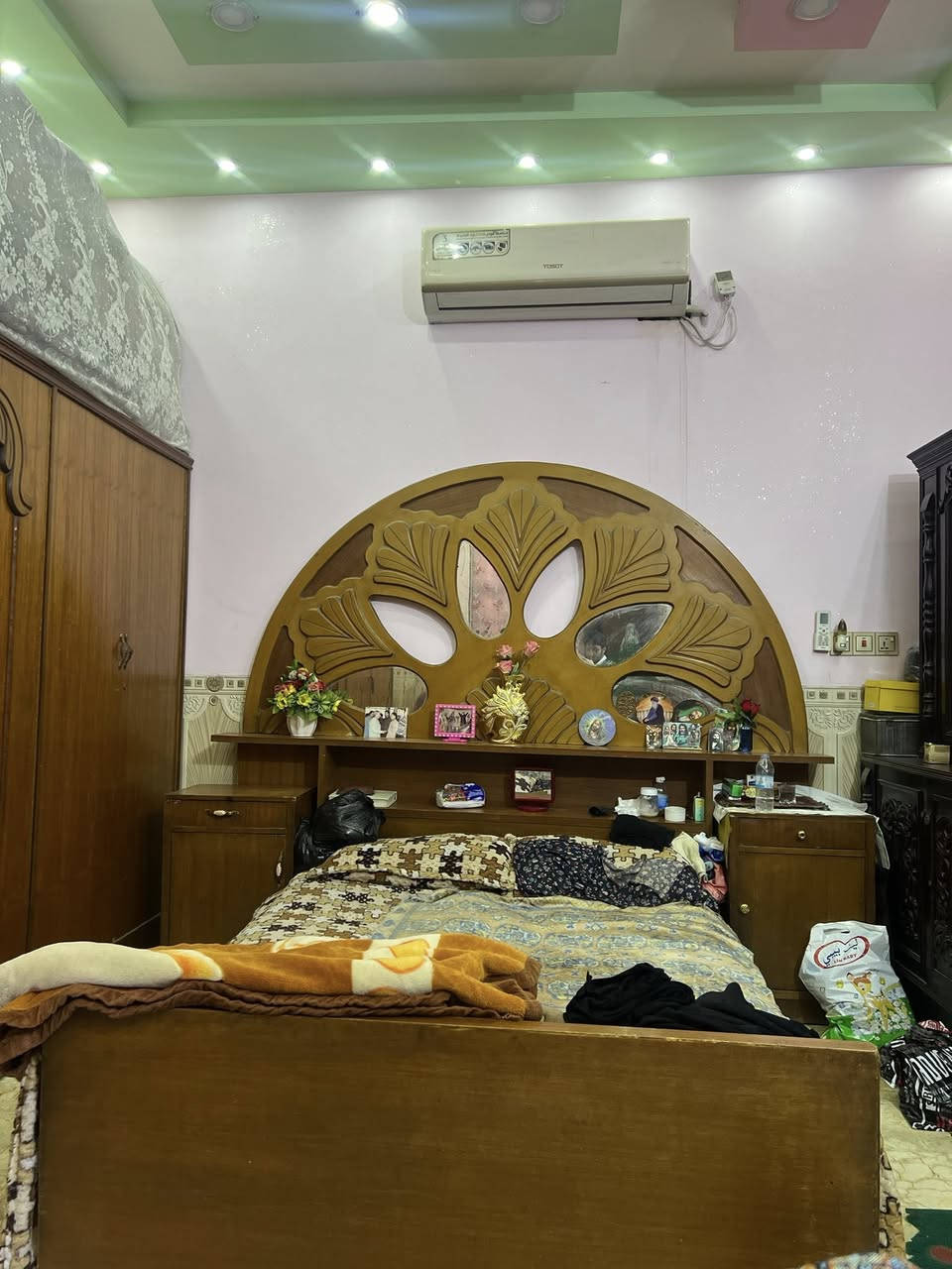 السلام عليكم
چربايه ام النفرين نضيفه وكلشي ما بيهه وكامله خشب ما بي اي شي للبيع فقط الچربايه 
مكاني بغداد البلديات 
قيم واخذ 💸
الهاتف : ***********
