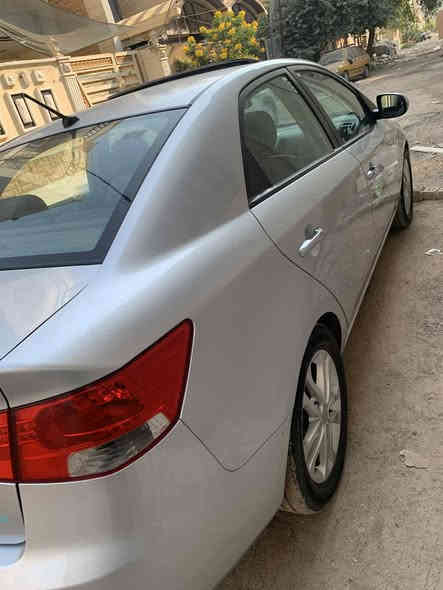 عندي سيراتو سليمانية لبيع صاحبها بغداد تحويل او وكالة
السيارة كاملة مكملة من كل النواحي ومكفولة عدة طخة صغيرة

نهاية الجاملغ الخلفي والسونار مرفق وياه الصور
السيارة فول بدون بصمة
مكاني الكاظمية 
السعر 115بيها مجال بسيط
الشراي يتصل والله يسهل لطرفين
***********
