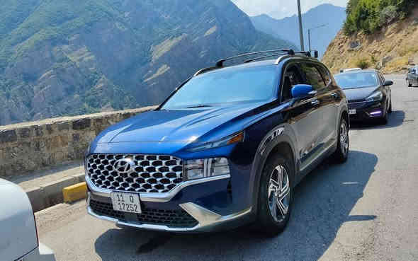 سنتافي 2023 وارد امريكي حادث فقط كسر بلداعاميه الاماميه ونفسها مصلحه يعني السياره مكفوله كفاله عامه بدون قطره صبغ او تبديل  وصور الحادث منزلها فول مواصفات بنوراما ورادارت360 

4كامرات  تشغيل عن بعد وكشنات جلد بيجي تدفأه جنطه كهرباء بصمه لمس اناره ترحيب كيجات ديجيتال تعرض الكامرات شفتات بلستيرن قياده اليه وتوقف ذاتي من كل الجهات شاشه كبيره سستم سماعات هارمونك وبعد بيها هوايه مواصفات محرك 2500 السياره رقم بغداد باسمي تحويل ثاني يوم 

للبيع بسعر 226 

مكاني بغداد حي الجامعه 

***********
