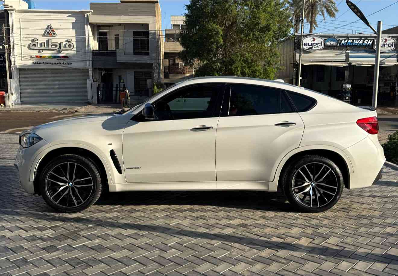 بي ام دبليو X6 موديل 2019 وكالة العروش
حجم 35i سته سلندر تون توربو
كير 8 سرعات
فول اعلى مواصفات
بردات
5 كاميرات
داخل احمر 
ابواب شفط
4 انظمة قياده
كيجات ديجتال
ويل كب شكل الجديد مع طخم اطارات جديد
مغلفه ppf بالكامل
3 شاشات
حساسات 360 

وباقي المواصفات المعروفه
السياره نظيفه جدا
ادامه كامله دهن وفلاتر وصدر جديد ويل كب وتخم اطارات جديد
اي ملاحظه مابيها 

باج تضليل
تحويل مباشر

السعر 35.000$ قابل للتفاوض بالمعقول
*********** اتصال
*********** واتس اب
مكانها المنصور الاميرات
