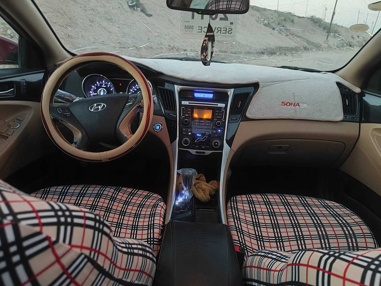 السلام عليكم .سوناتا ٢٠١١ خليجي فول مواصفات  ١/١ معروفه مواصفاتها رقم اربيل انكليزي تحويل او وكاله .تبريد قطعتين
حداديه جديده جاهزه من كلشي 
بانوراما .طكتين بصمة تشغيل وابواب 
مري شفط تحكمات .حساسات كشنات كهرباء جاهزه من كلشي ماشيه ٢٠٠  سياره بيه صبغات بجهة العبري والبنيد اثر جراد شرط اني راشهن .
الباقي كفاله من كلشي لاضربه ولاتبديل السعر ٩٣ وبيه مجال .مكان ديوانيه شاميه.للاتصال ***********

السلام عليكم .سوناتا ٢٠١١ خليجي فول مواصفات  ١/١ معروفه مواصفاتها رقم اربيل انكليزي تحويل او وكاله .تبريد قطعتين

