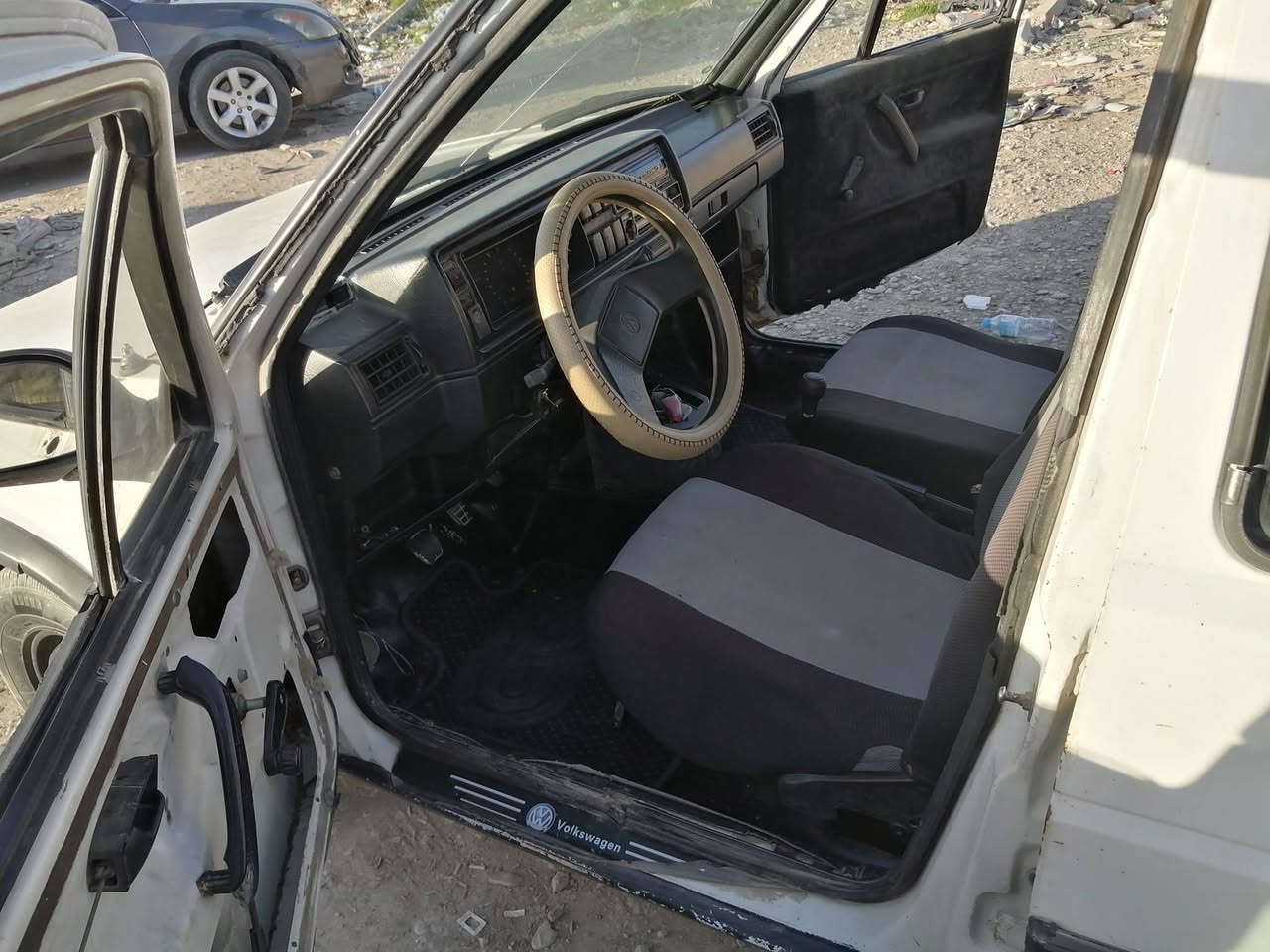 كولف موديل ٨٦ كير عادي محرك عسكري  رقم كركوك مشروع وطني بطاقه بانزين شرط التحويل سعر ٢٥ اني مكلف بنشر رقم صاحبها
***********
