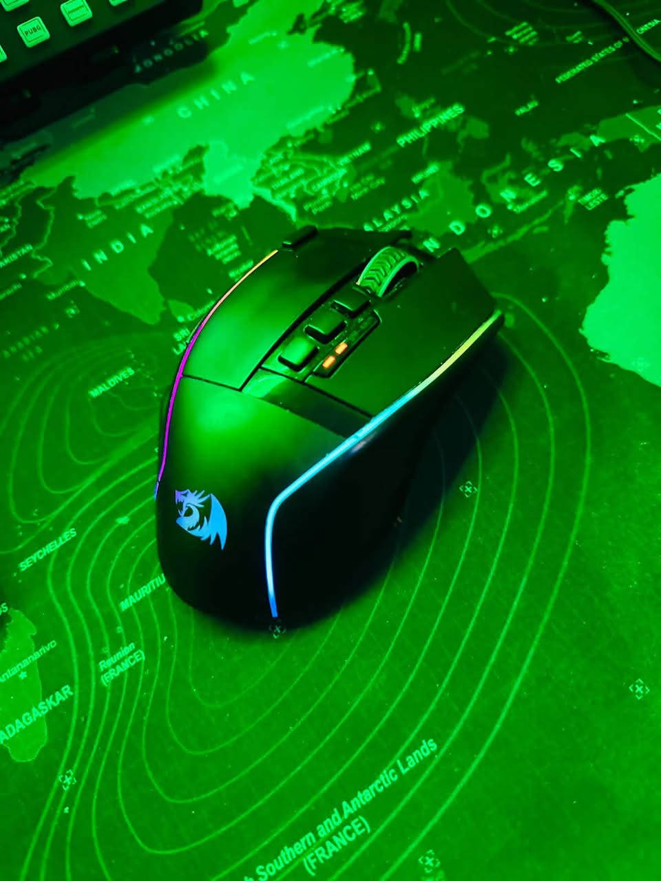 ~ سيت اب كامل للبيع فقط ~
مواصفات الكيس :-

Cpu : Intel i5 13400 F
Gpu : RTX 3070
Ram 2x8 16GB 
Mtb: H610
Hard: m.2 1T
Pwer : 750W
Ubs:3000VA
-.-.-.-.-.-.-.-.-
مواصفات الشاشة :- 
msi - ips - 180hz - 1ms - 27*
-.-.-.-.-.-.-.-.-.-
الاكسسوارات:-
ماوس ريدراكون واير لس + كيبورد ريدراكون واير لس
مايك  عدد ٢+ ستاند + سماعة العدد 2 + مكسر تغيير اصوات V8
ماوس باد حجم كبير + قطعة وايفاي تردد عالي
+ حسابات العاب ( gta5 + سكواد + بتلفيلد V + شيفرلي ) واكو هواي العاب

-.-.-.-.-.-.-.-.-
السعر 1,500,000 وبيها مجال
العنوان : بصرة كرمة علي ابو صخير
لا يوجد توصيل
للاستفسار ***********
