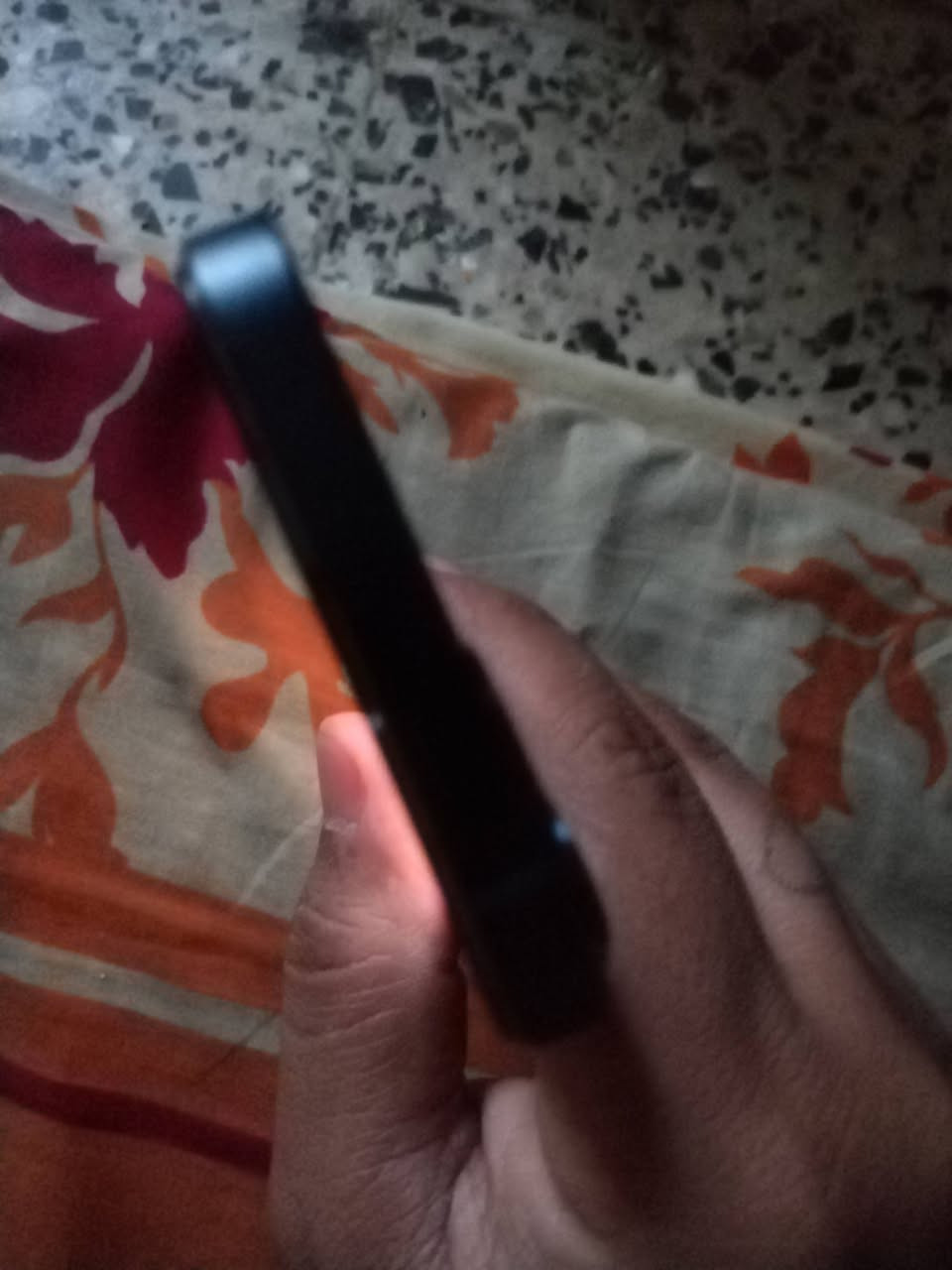 سلام عليكم جهاز جديد مو مال باله للبيع عنواني بغداد دوره ***********
