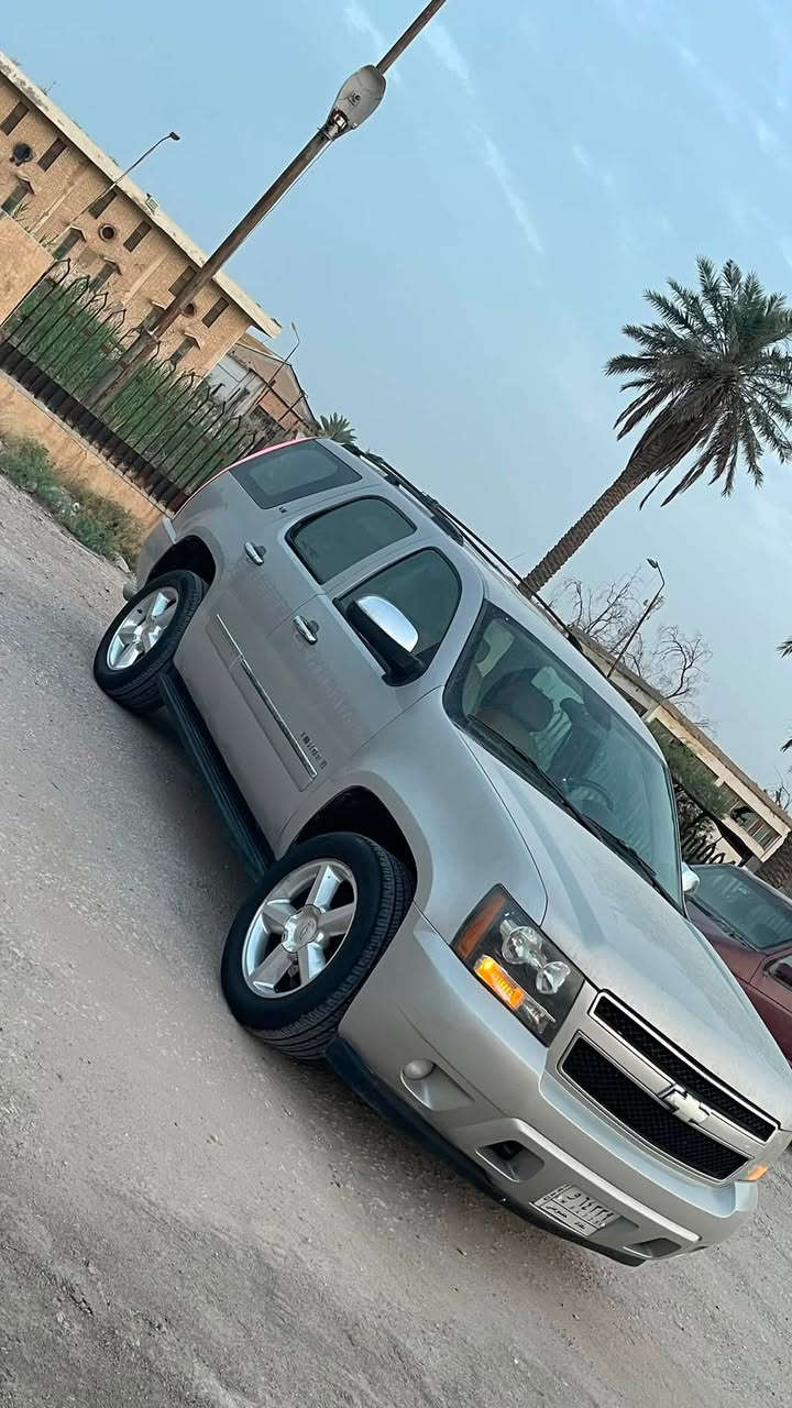 للبيع تاهو LTZ موديل 2009، كاملة المواصفات وبحالة نظيفة جداً:
✅ مكينة ممتازة.

✅ دفع رباعي (4WD).

✅ تبريد قطعتين شغال 100%.

✅ كراسي وجنطة كهربائية.

✅ تشغيل عن بعد.

✅ تايرات جديدة مع ويل كاب.

رقم بغداد تحويل مباشر سياره 

سعر البيع ١٩٠ وبيهه مجال 

مكاني النجف الكوفه 

***********
