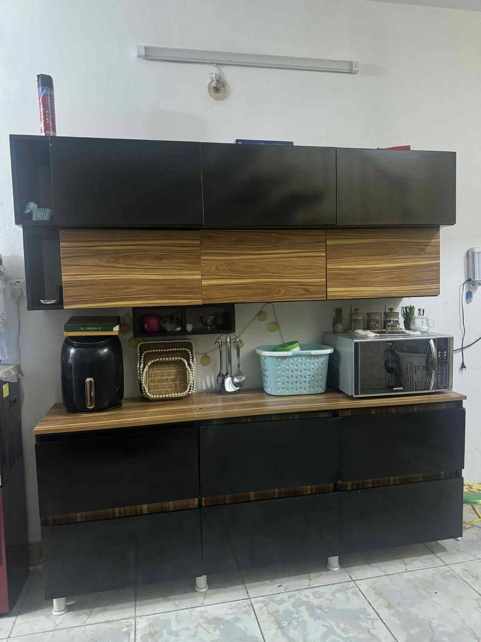 السلام عليكم
كاونتر حطاطه نظيف جدا البيع لسبب الانتقال اج دي كله السنك متر ونص 
والكاونتر والملحق مترين 
مكانه الشعب قرب الاسواق المركزيه سعره 300وبي مجال للشراي


**إذا كنت صاحب هذا الإعلان وتريد حذفه لأي سبب، رجاءا أرسل رسالة إلى الدعم الفني**