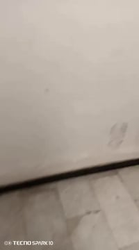 #للايجار شقه طابق ثاني غرفه وصاله ومطبخ وصحيات عائله صغيره العنوان شار...