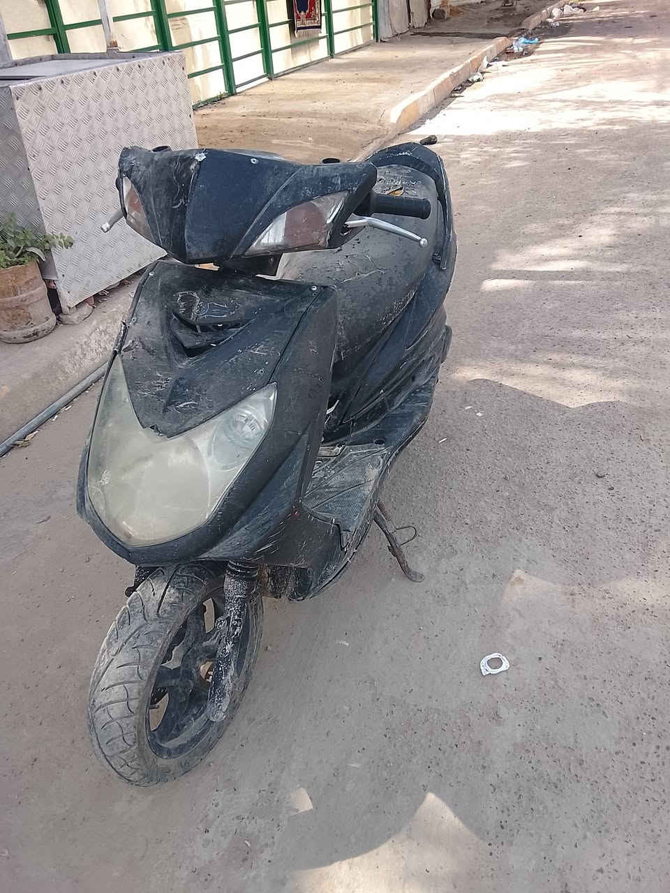 سكنس فحل بيها كابريتر تعبانه اني ابيع كوم حديد تجي تحمل وتروح لا دكلي شبيها مابيها السعر 200قفل العنوان الغزاليه ***********
