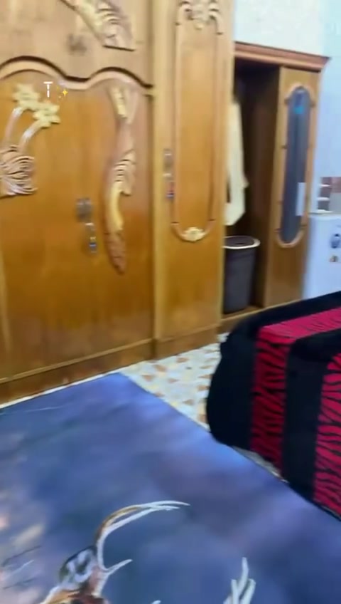 السلام عليكم للبيع غرفه اخشاب  مستعمله ب٨٥٠ وبيه مجال *********** واسط ***********
