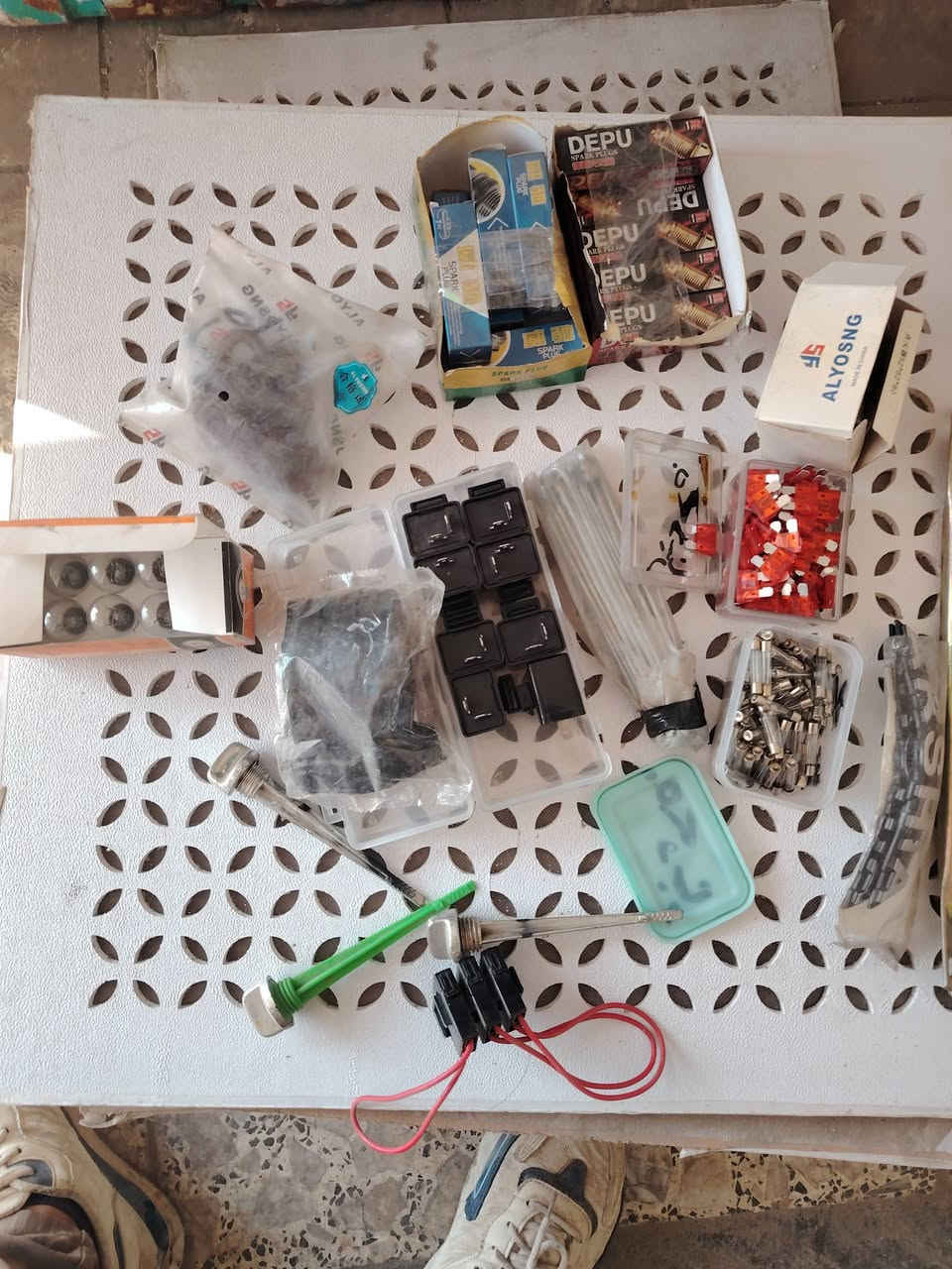 متاح غراض 4كير وستوتة وبيهن مال سبيسي غراض جدد ما مستخدمات ملات تعزيلة محل اي شي تريدة بسعر جملة نزلة بل تعليقات او خاص واني اكتبلك سعرة مكاني كوت داموك***********
