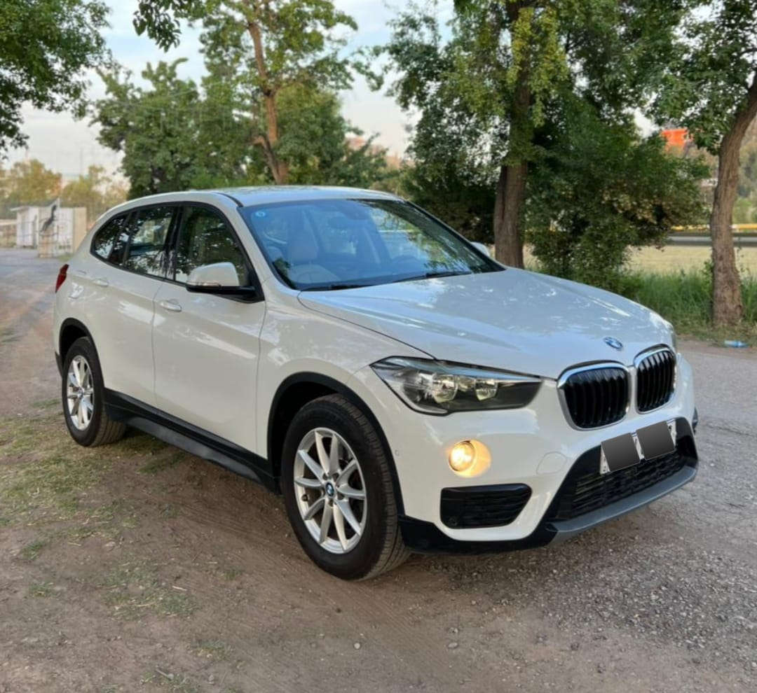 يا الله
السلام عليكم
للبيع أو مراوس
BMW
الفئة X1
موديل 2019
خليجي وكالة العروش
مكينة 2000 توربو
ماشية 97 الف كيلو
بيها ٣ قطع بخ إثر شخط
 رقم بغداد الدولي باسمي
مواصفات
شاشة وكامرة
تحكم اربع جهات
بصمة أبواب وتشغيل وجنطة
كشنات جلد
تبريد قطعتين
مري شفط
اشاير بالمري
تحديد مسار
رادرات جانبية
اوتو ستوب
لايت لد
سيارة جديدة بوظع الشركة
إدامة كلة بالشركة
مكاني ديالى بعقوبة اي استفسار على الرقم ***********
ملاحظة شعندك مراوس نزل َوان شاء الله منختلف
الله يرزق الجميع
