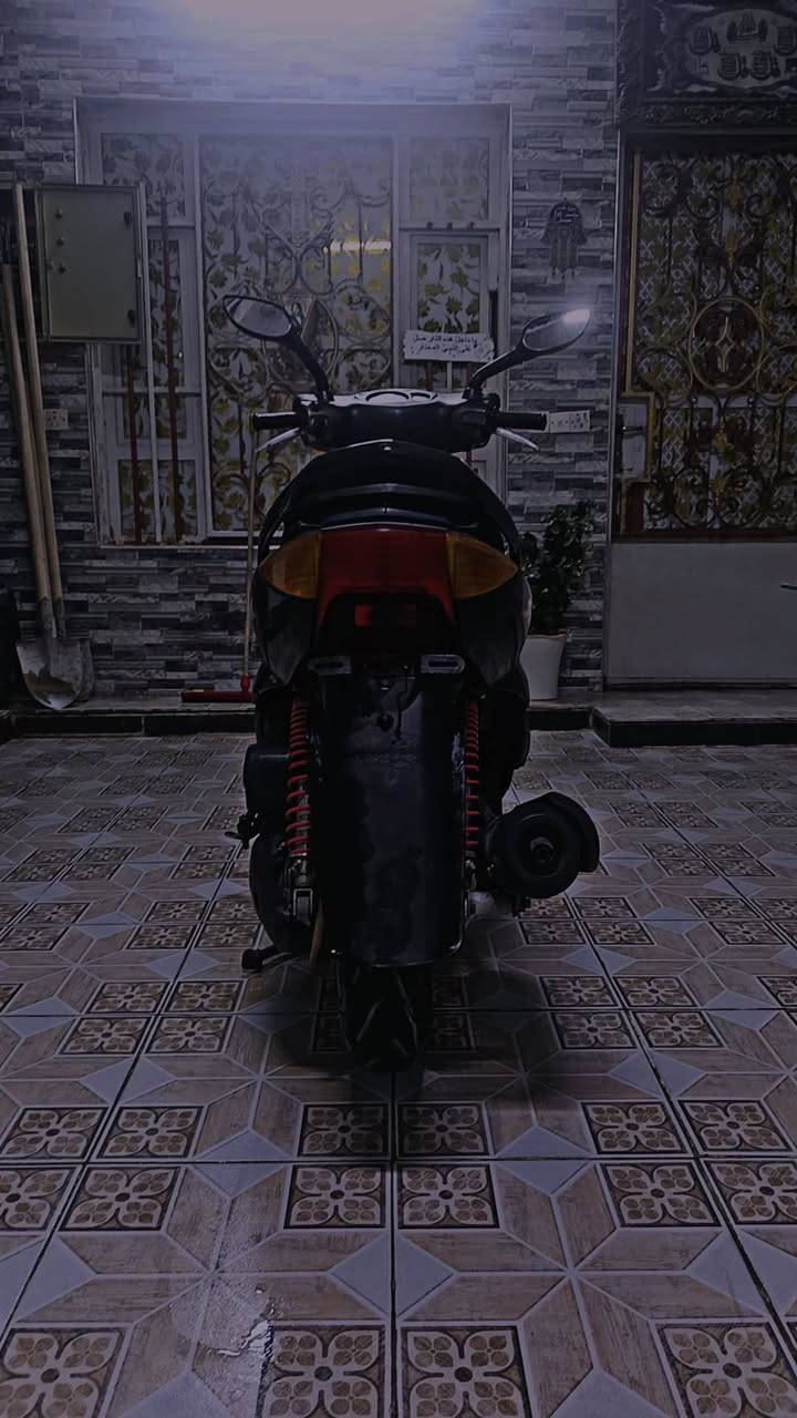 سلام عليكم دراجه سكنس نثيه للبيع دراجه كفاله عامه بس بدايه اكاج بيه
سعر الدراجه650مكان بغداد متواجد واتساب ***********
