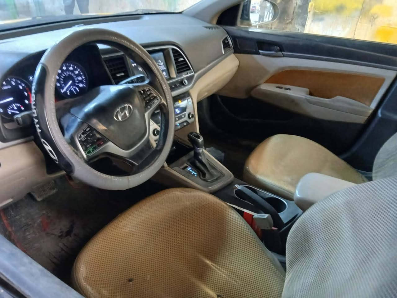 السلام عليكم حبايب النترا 2018
محرك وكير جدد ٢٠٠٠دوش 
حادثها تبديل جاملغ وباب بدون دواخل
 اول صبغه الها شرط قماره بدون صبغ
حداديه صدر جديد دوشمه جديده
تخم تاير جديد مصفره هيئه وغرامات 
تبريد ثلج نقص راديتر بدلتهن وطار غاز 
تحويل مباشر رقم بغداد ألماني 
السعر 108وبيها مجال للشراي
رقمي ***********
مكاني بغداد الشعب
