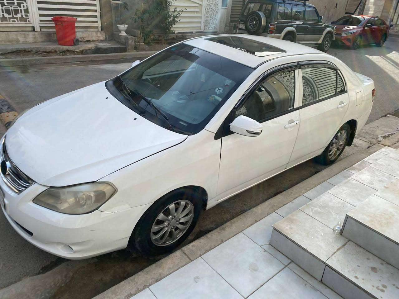 السلام عليكم للبيع بي واي دي رقم بغداد   2016 سيارة جديده مابيه اي نقص كير مكينه تخم تاير جديد مكينه ١٨٠٠ كير أوتو داخل نظيف جداً كشنات جلد بلاد تحكم ستيرن فتحه كهرباء داخل نظيف جداً اشاير بلمري رسائل ترحيب سياره بلاديه مكان السياره بغداد السعر 53 وبيه مجال بسيط تحويل ثاني يوم 

للاستفسار ***********
